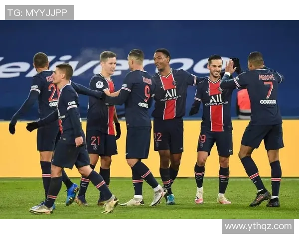 友谊赛精彩对决曼联与巴黎圣日耳曼平局红牌事件引发全场热议