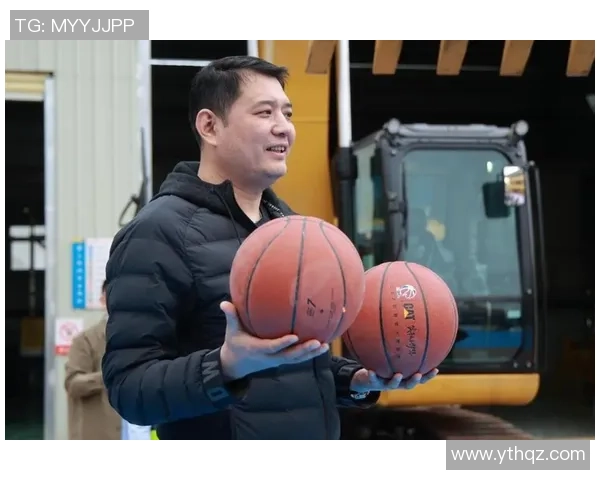 姚明与巩晓彬的篮球理念碰撞与合作展望