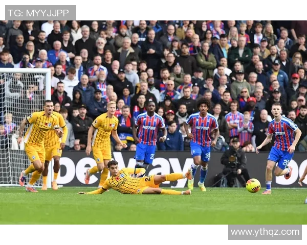 英超焦点战:那不勒斯与巴黎圣日耳曼激战成平局数据分析引发热议 英超焦点战:那不勒斯与巴黎圣日耳曼激战成平局数据分析引发热议