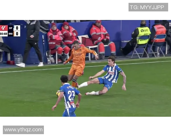 欧联杯精彩对决皇马与切尔西战成平局引发全场热烈反响 欧联杯精彩对决皇马与切尔西战成平局引发全场热烈反响