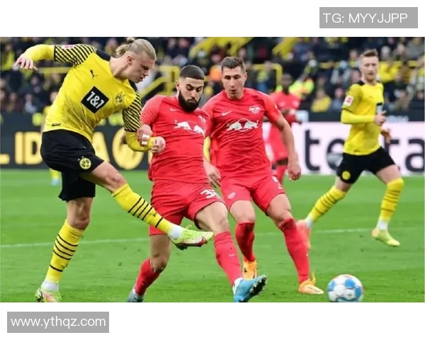 多特蒙德大胜莱比锡六比二红牌事件引发全场热议与争议